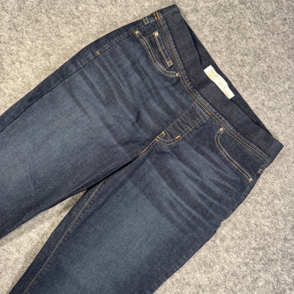Signature by Levi Strauss Gold Totally Shaping Pull On Skinny Jeans Dark Wash 12